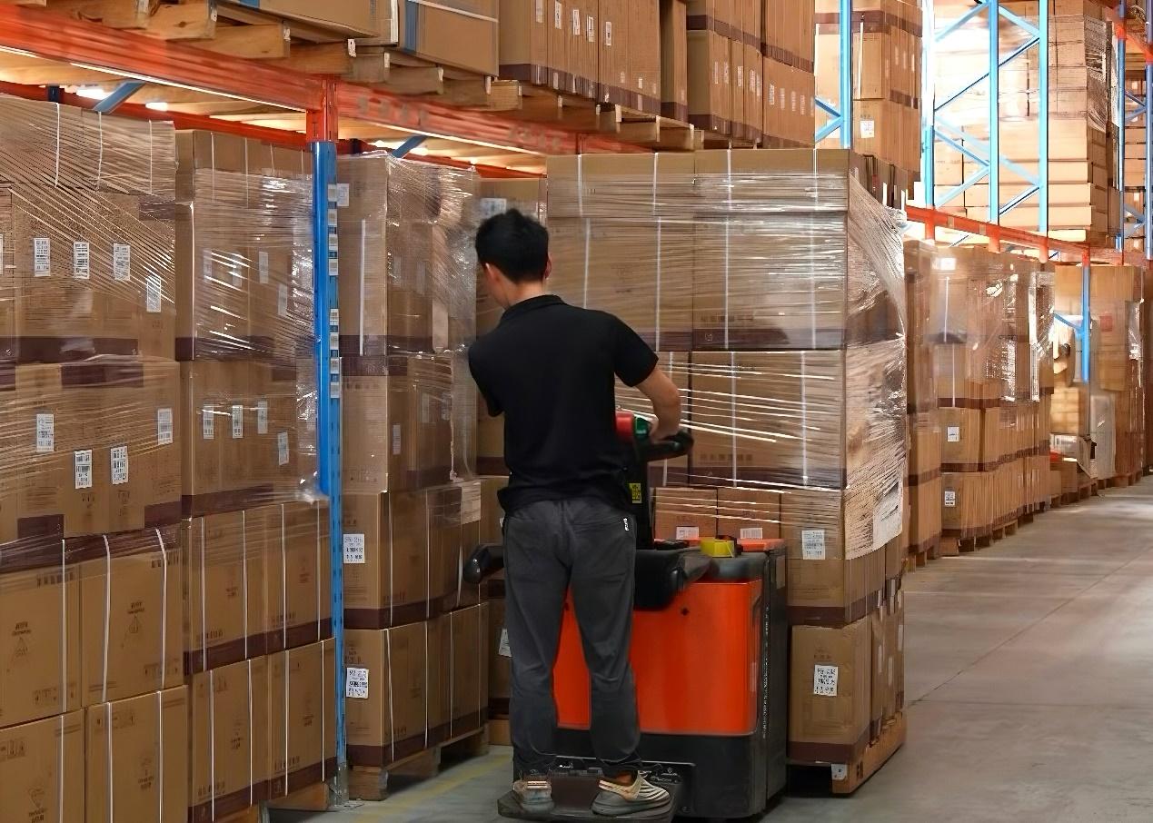 拼多多助力创业!大学生电商逆袭,从0到日均数千单不是梦